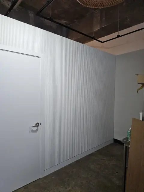 뎀파보드 도어설치 — 최종 마감 완료